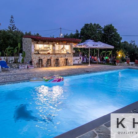 Jovanna Studios In The Nature With Pool! Mousata Exterior foto
